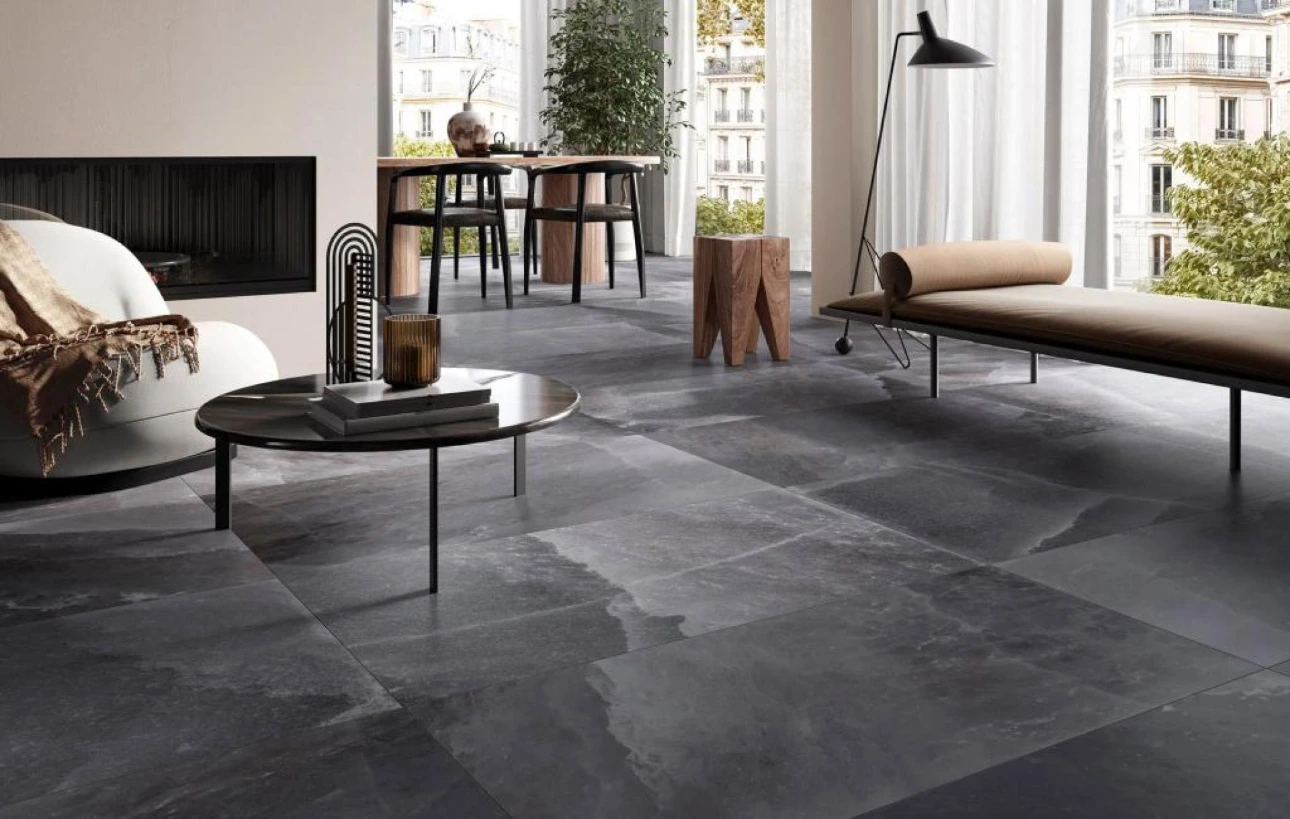Carrelage sol intérieur gris anthracite pour décoration moderne au Tampon